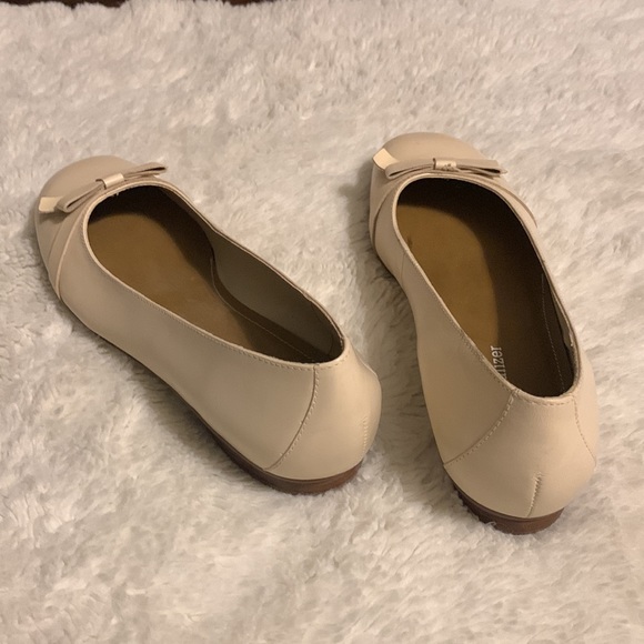 Naturalizer Bow Tie Flats - Picture 2 of 6